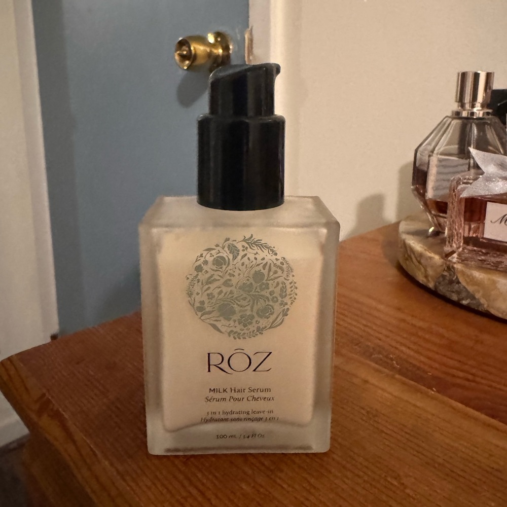 Milk Hair Serum - Black and Cream